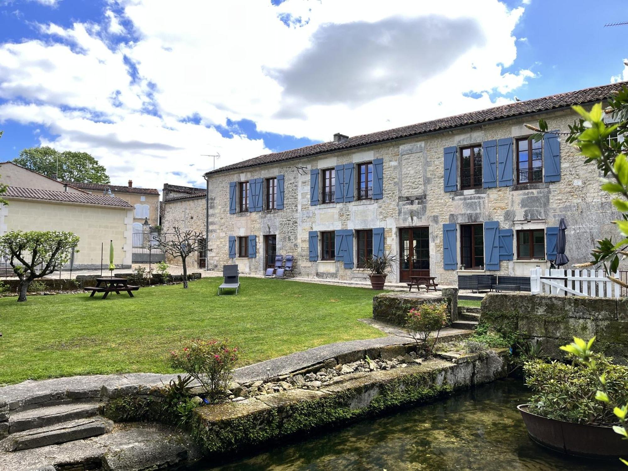 Petit Moulin De Veillard Villa Bourg-Charente Exteriör bild